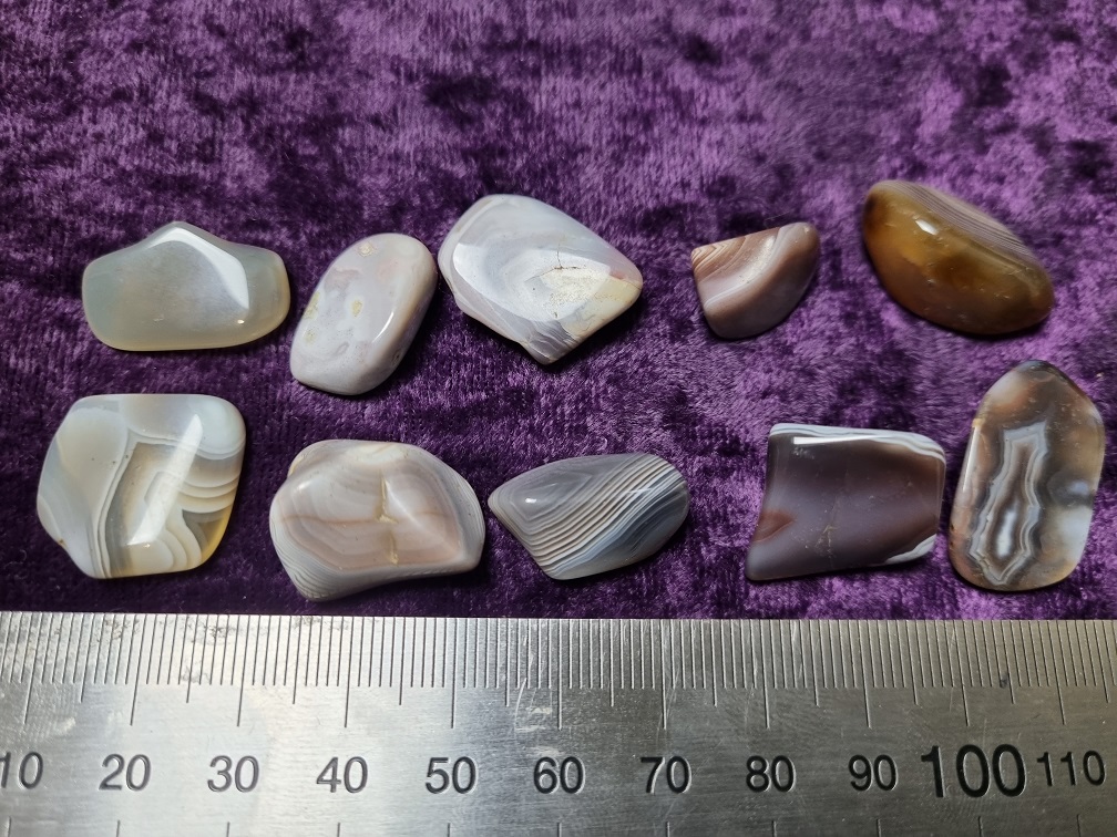 Tumbled Stone - Grey Botswana Agate