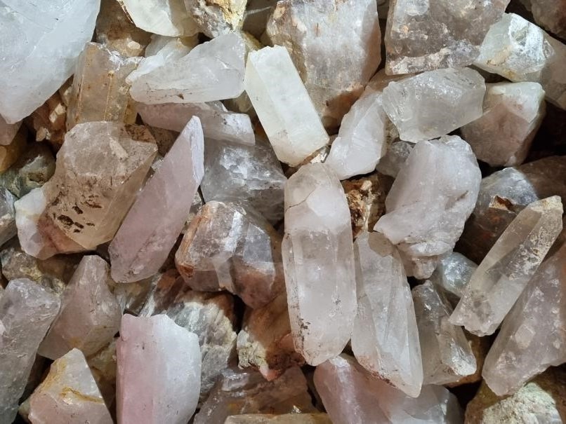 Rough Chunks of SA Quartz - 1kg