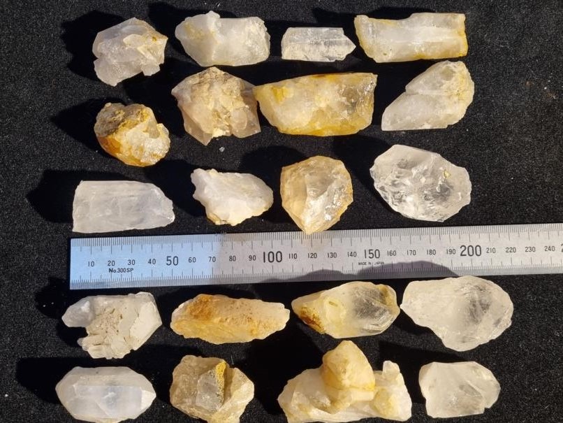 Rough Chunk SA Quartz - small