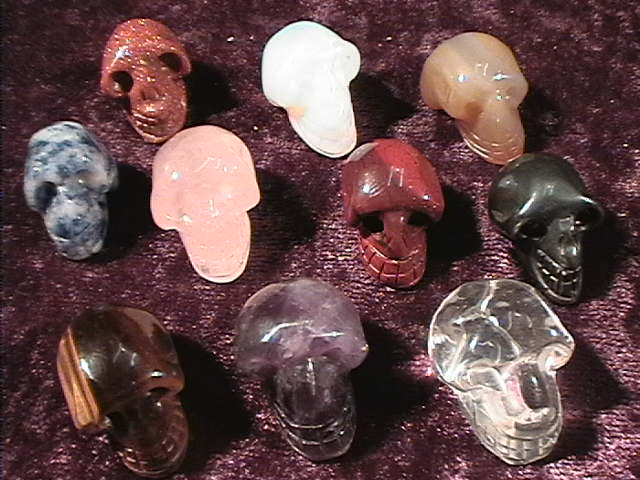 Figurine - Skull - Mixed Stones