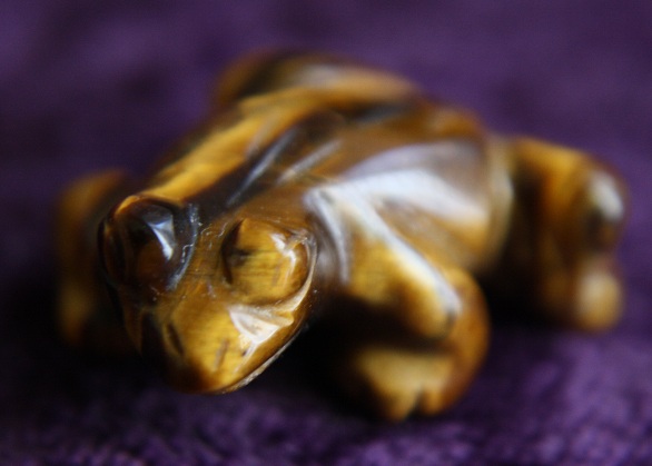 Figurine - Frog - Tiger Eye