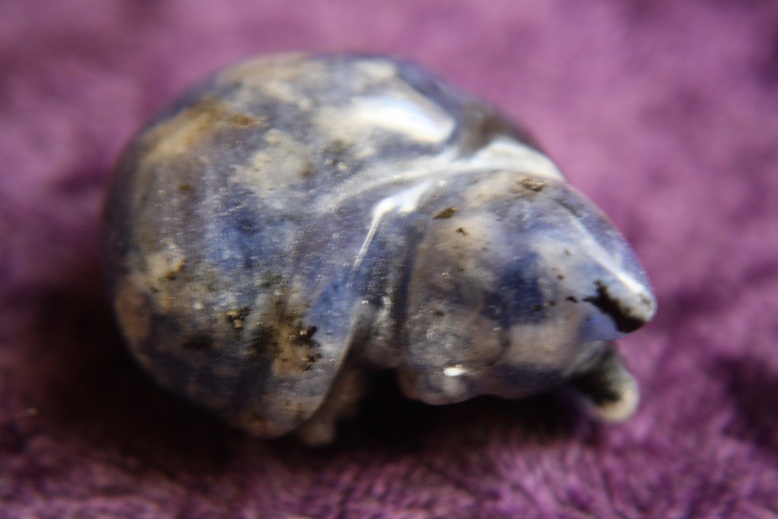 Figurine - Cat (Sleeping) - Dumortierite