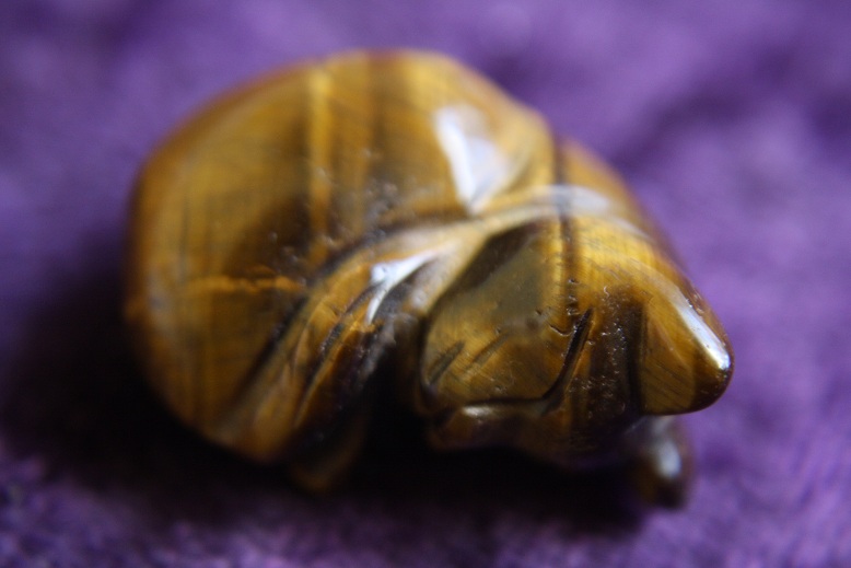 Figurine - Cat (Sleeping) - Tiger Eye