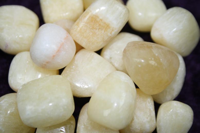 Tumbled Stone - Yellow Calcite